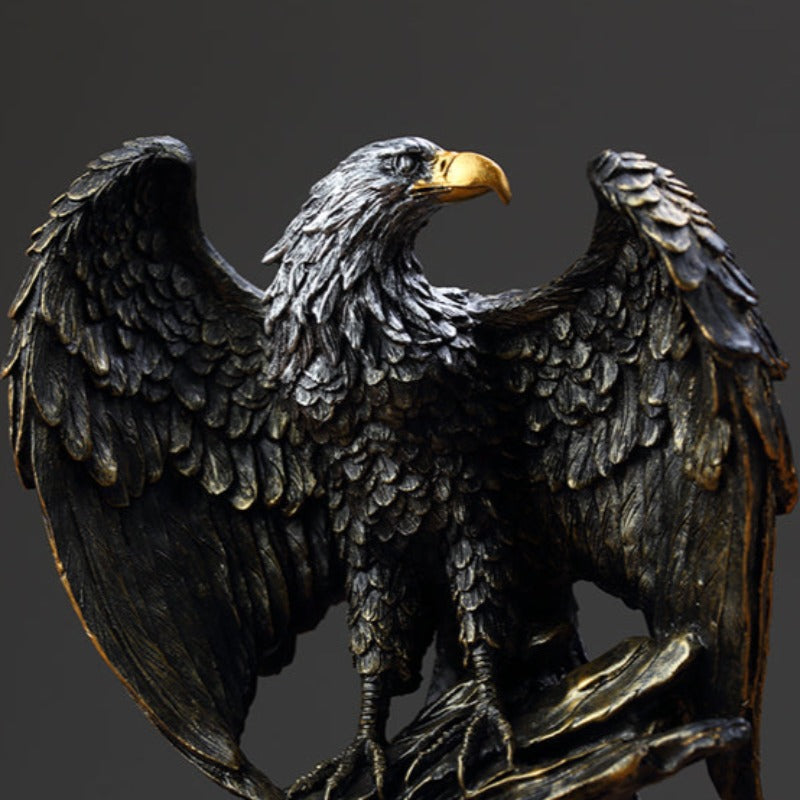 Vintage Resin Eagle Sculpture - Range - Notbrand